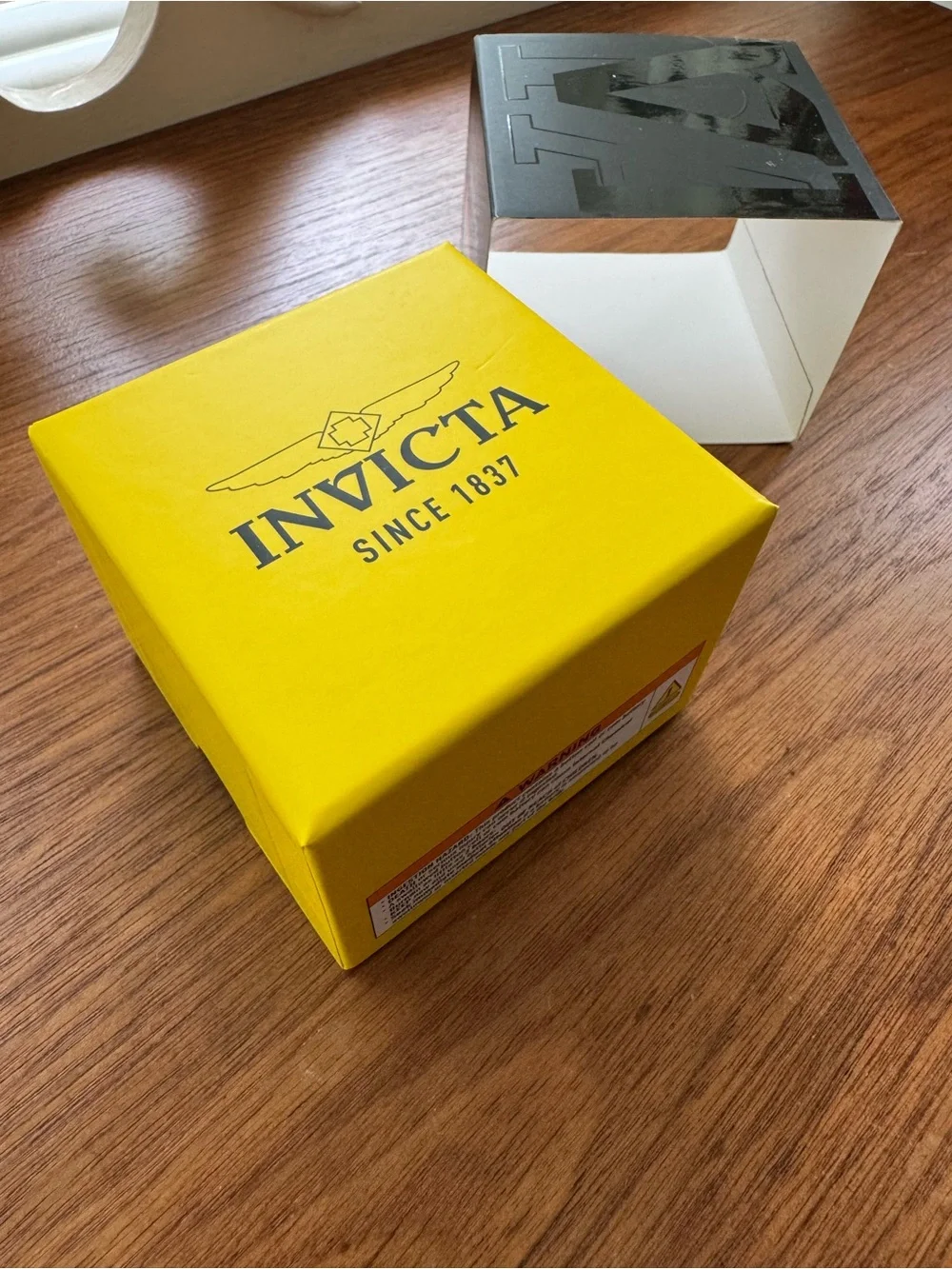 Invicta Racing Valxor Unisex Watch - 40 mm, White & Pink